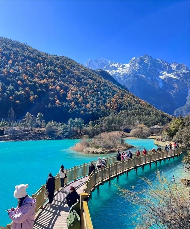 和朋友去云南游玩5天4晚纯玩旅游团价格云南五日游避坑省钱攻略